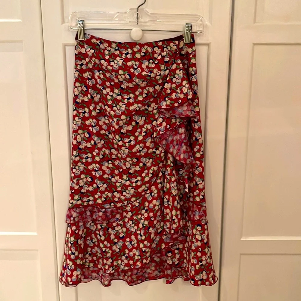 Authentic Louis Vuitton 2005 Runway Collection Cherry Berry Print Ruffle Skirt❣️ - Picture 4 of 13